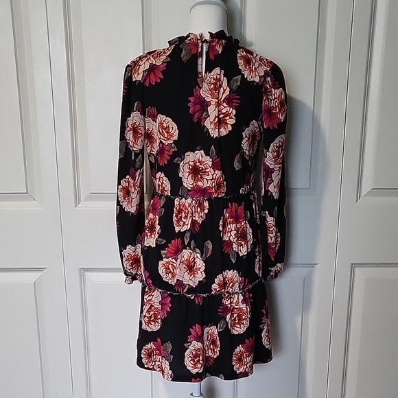 LuLaRoe Annabelle Ruffle Tiered Dress Black & Red Floral XS Women’s - Picture 3 of 7